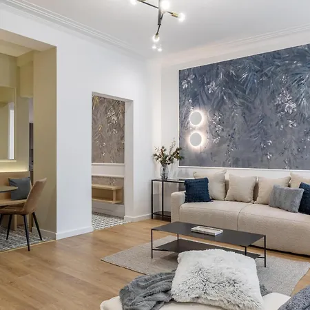 Holt Luxury Piata Romana 2br Urban Sanctuary Lägenhet *